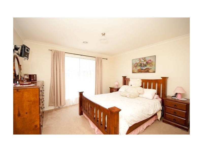 104 Hotham Cct, Thurgoona NSW 2640