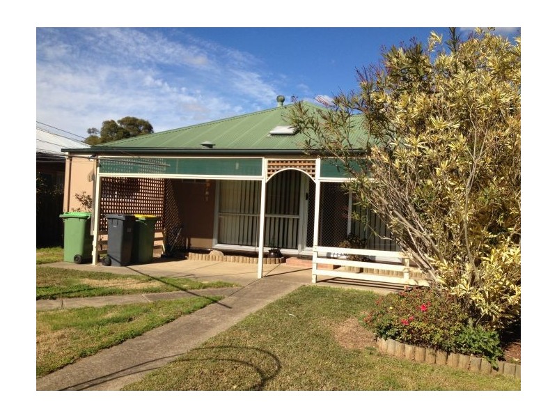 551 Hague Street, Lavington NSW 2641