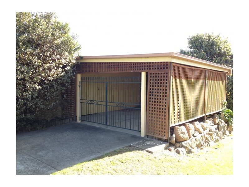 551 Hague Street, Lavington NSW 2641