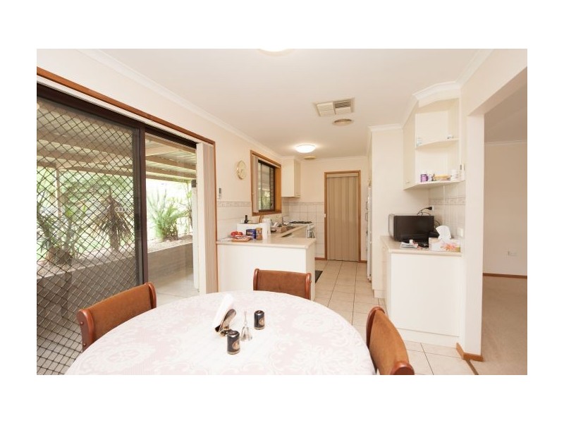 3 Yate Crt, Thurgoona NSW 2640