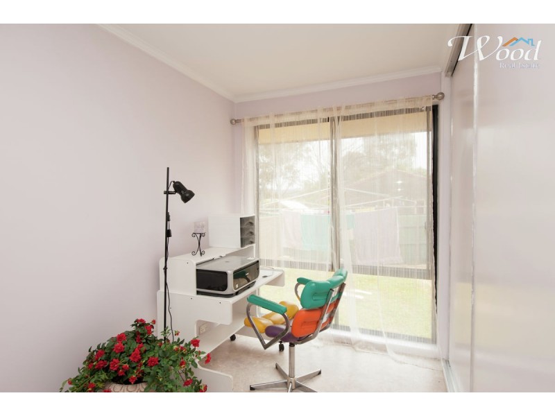 7 Arunta Pl, Lavington NSW 2641