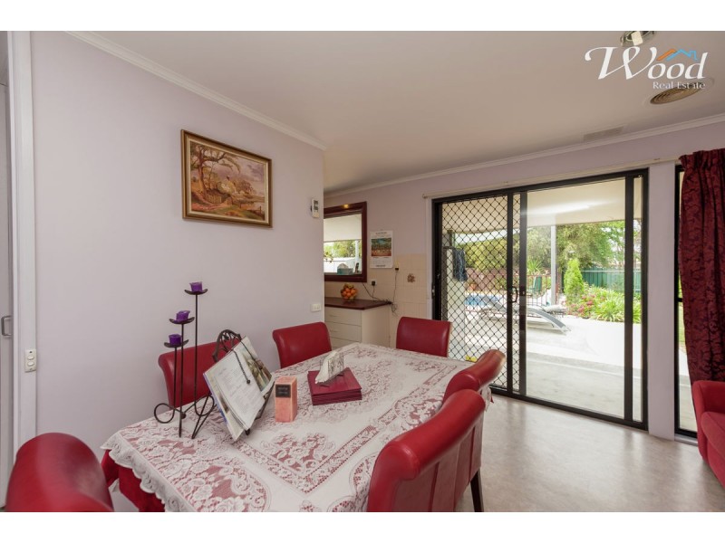 7 Arunta Pl, Lavington NSW 2641