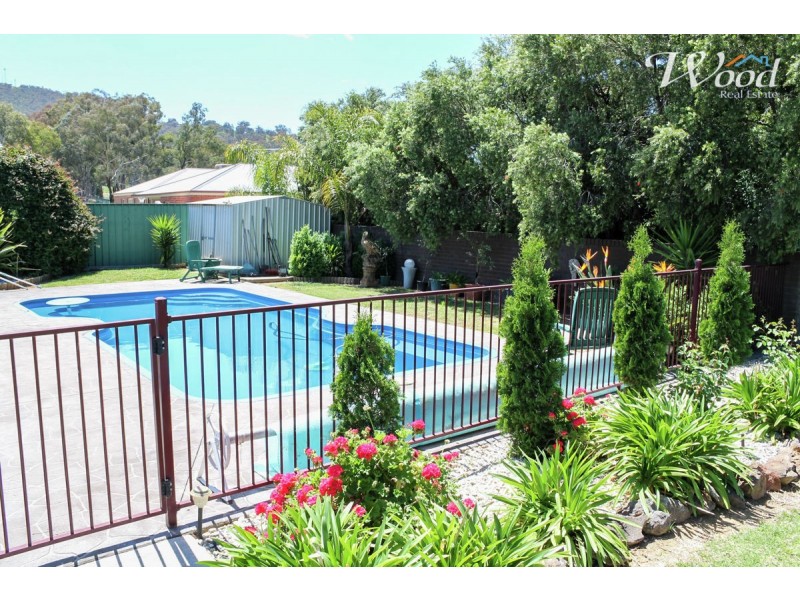7 Arunta Pl, Lavington NSW 2641