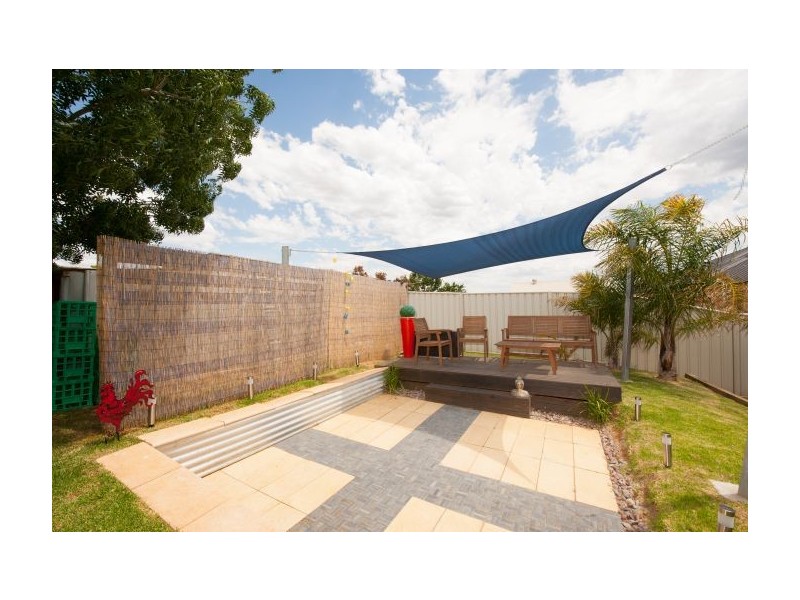 11 Winnell Crt, Thurgoona NSW 2640
