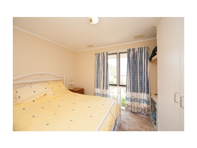 17 Algona Rd, Lavington NSW 2641