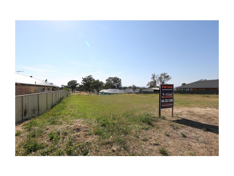 566 Nagle Rd, Lavington NSW 2641