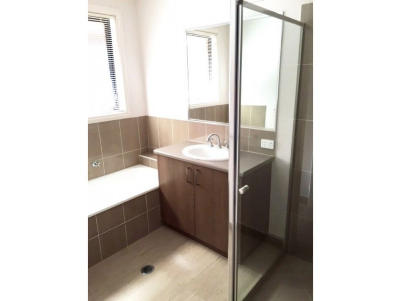 5 Firetail Street Mitchell Park, Thurgoona NSW 2640