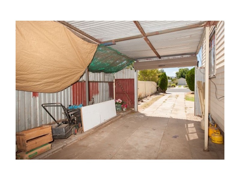 521 Marshall St, Lavington NSW 2641