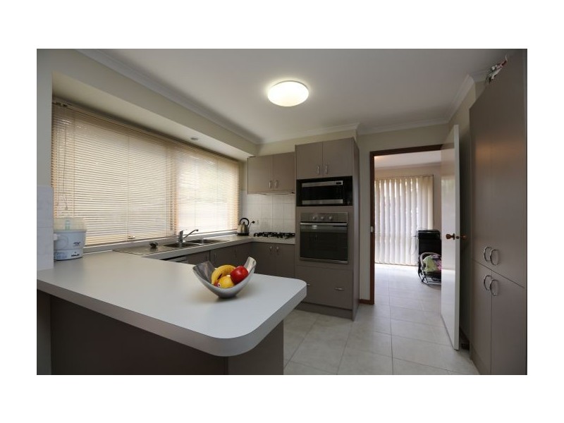 11 Stewart Court, Thurgoona NSW 2640