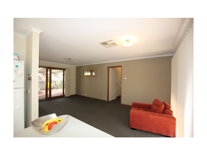 11 Stewart Court, Thurgoona NSW 2640