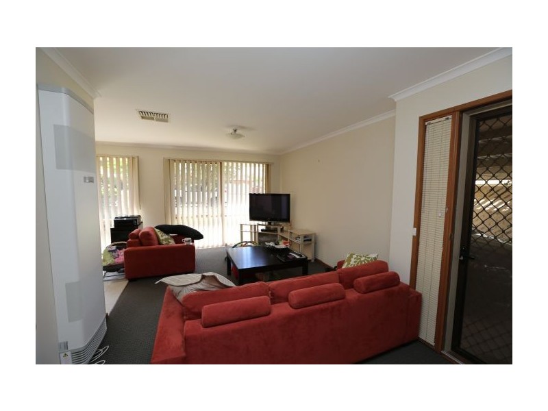 11 Stewart Court, Thurgoona NSW 2640