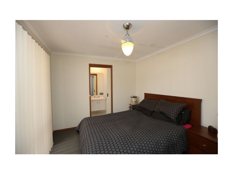 11 Stewart Court, Thurgoona NSW 2640