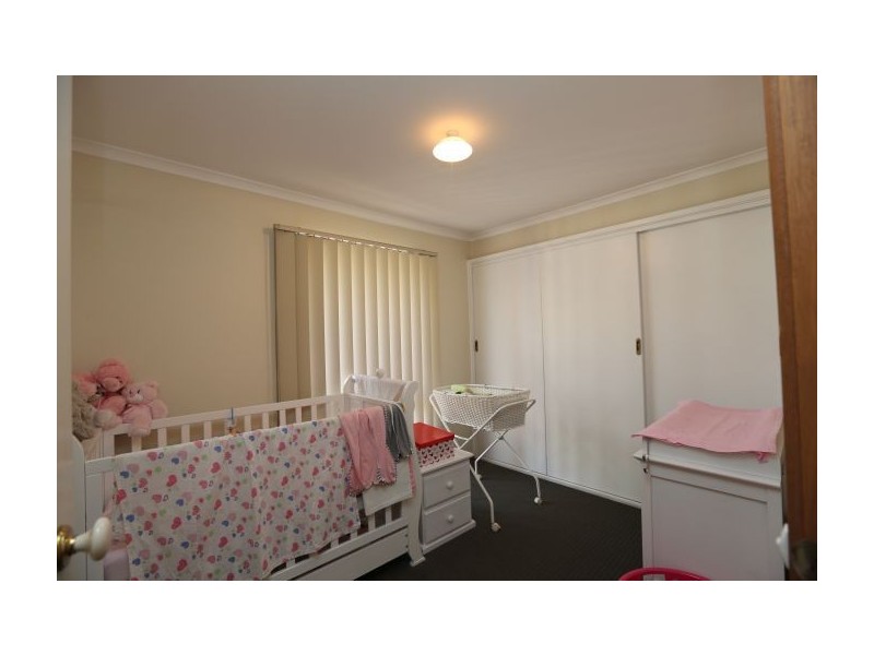 11 Stewart Court, Thurgoona NSW 2640