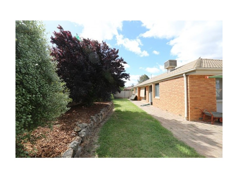 11 Stewart Court, Thurgoona NSW 2640