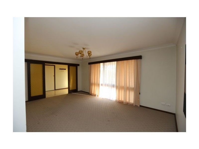 495 Palcas Court, Lavington NSW 2641