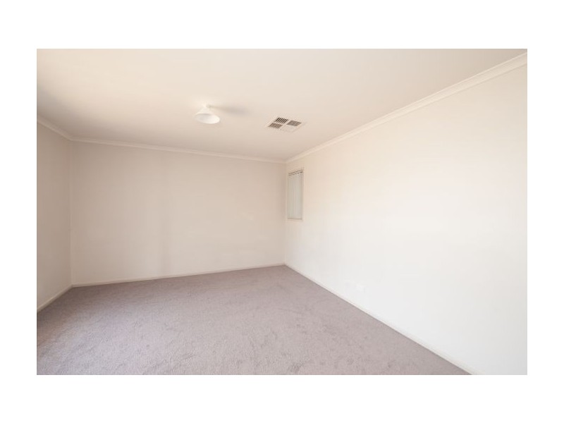221 Vickers Road, Lavington NSW 2641
