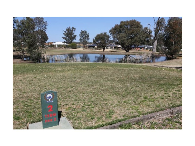 33 Newton Circ, Thurgoona NSW 2640
