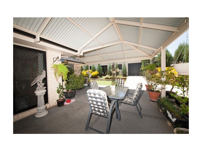 5 Akuna Place, Springdale Heights NSW 2641