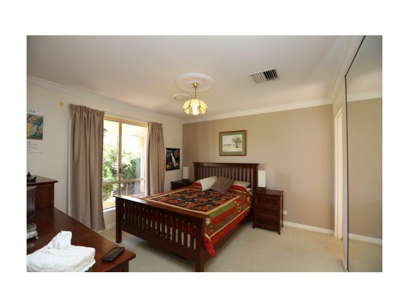 2. Mitta Grove, Lavington NSW 2641