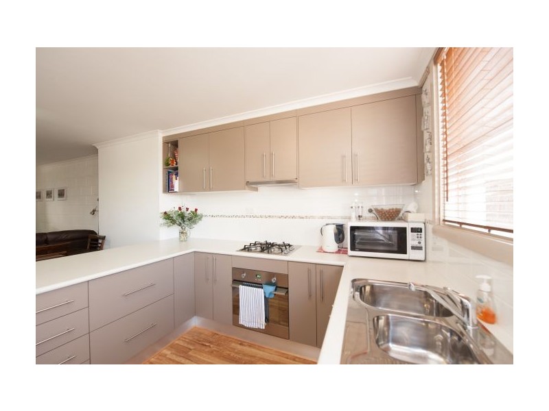 9/519 Margaret St, Lavington NSW 2641