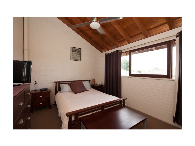 9/519 Margaret St, Lavington NSW 2641
