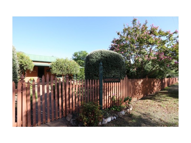 24 Crawford Steet, Pleasant Hills NSW 2658