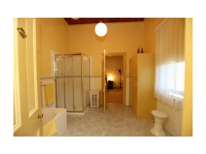 24 Crawford Steet, Pleasant Hills NSW 2658