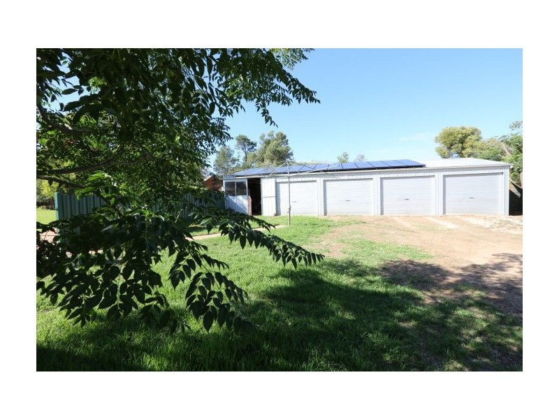 24 Crawford Steet, Pleasant Hills NSW 2658