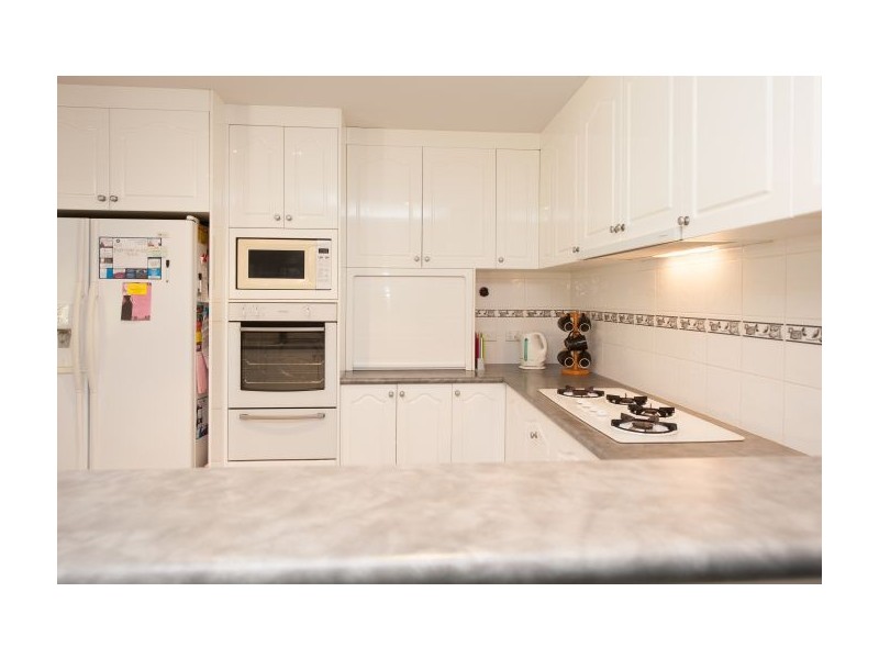 5 Akuna Place, Lavington NSW 2641
