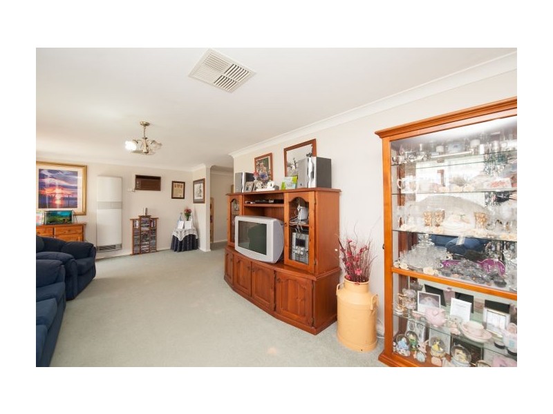 573 Brown Street, Lavington NSW 2641