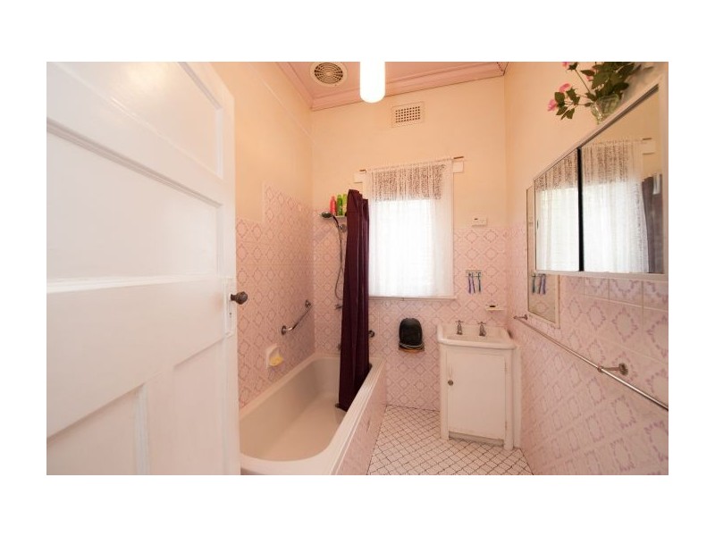 732 Jones Street, Albury NSW 2640