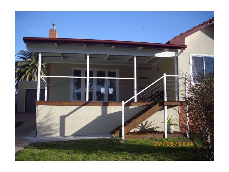 913 Padman Drive, Albury NSW 2640