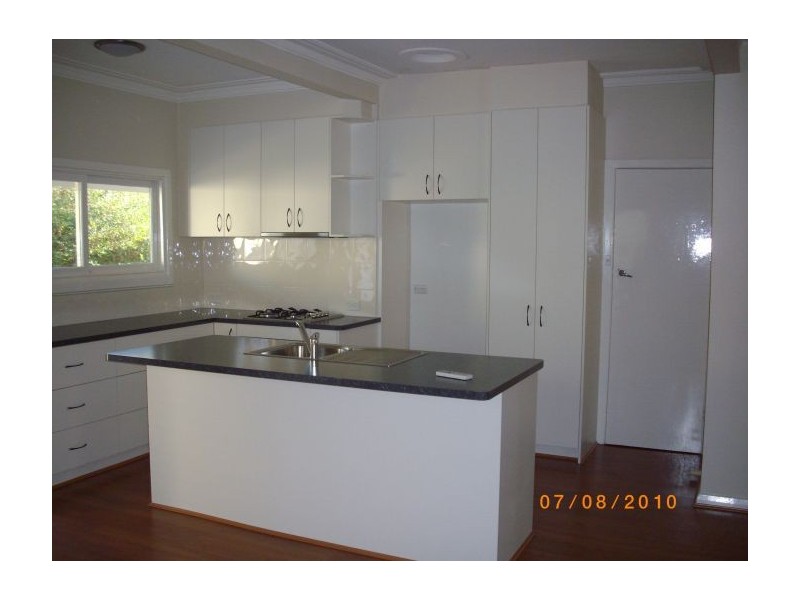 913 Padman Drive, Albury NSW 2640