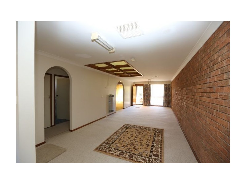 2/21 Northernview Drive, West Albury NSW 2640
