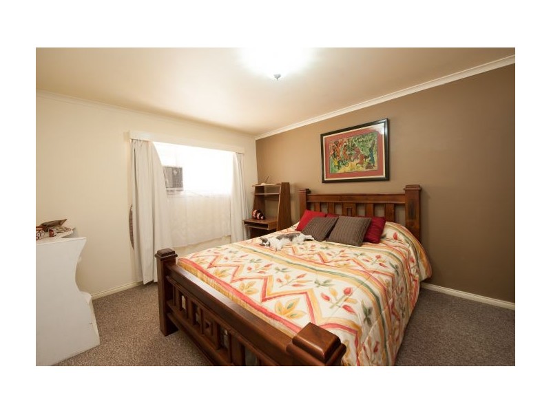 64 Howlong Road, Burrumbuttock NSW 2642