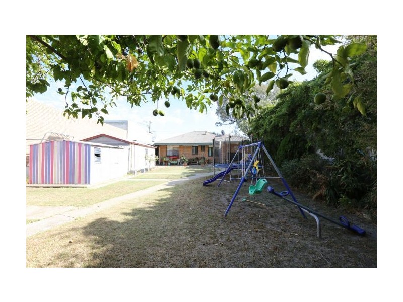 444 Griffith Road, Lavington NSW 2641