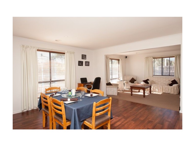 14 Paperbark Court, Thurgoona NSW 2640