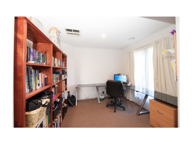 14 Paperbark Court, Thurgoona NSW 2640