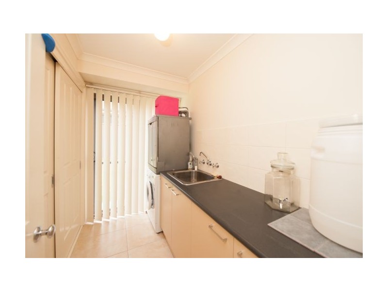 104 Hotham Circ, Thurgoona NSW 2640