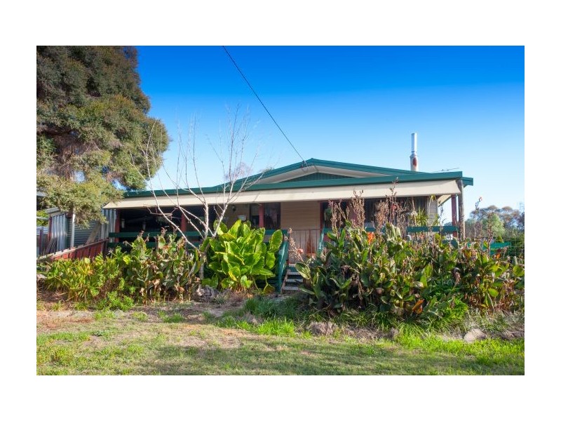 42 Urana Road, Burrumbuttock NSW 2642