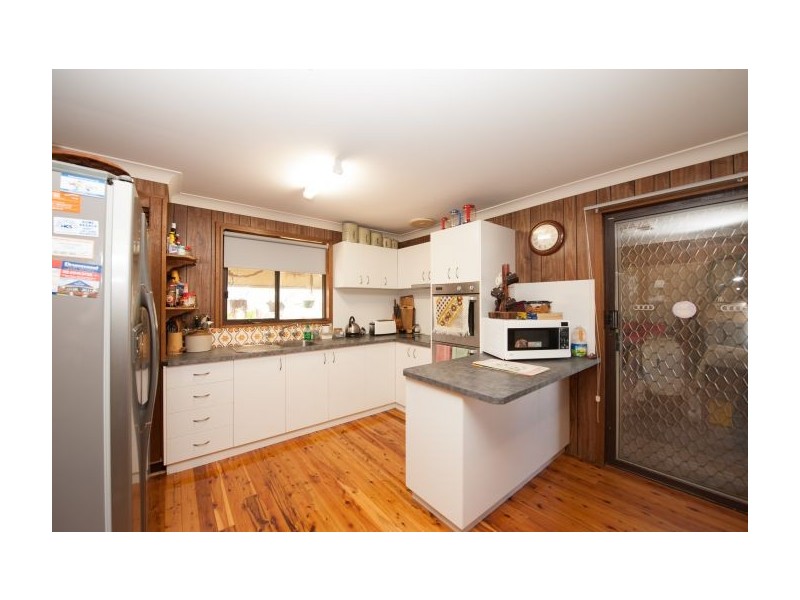 42 Urana Road, Burrumbuttock NSW 2642