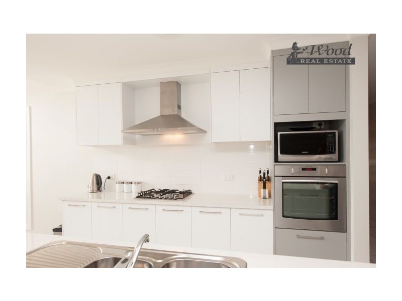 75 Egret Way, Thurgoona NSW 2640