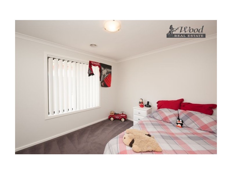 75 Egret Way, Thurgoona NSW 2640