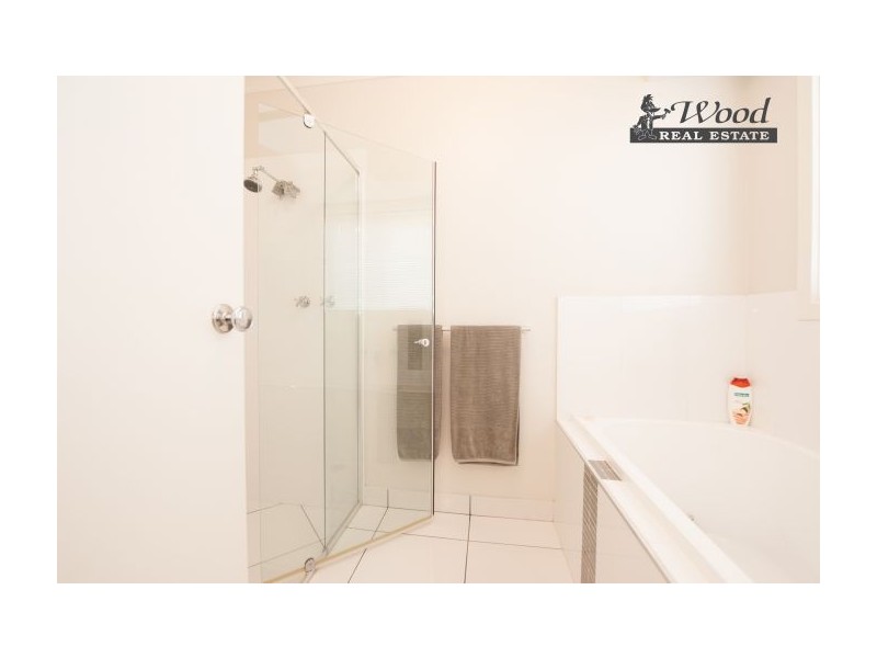 75 Egret Way, Thurgoona NSW 2640