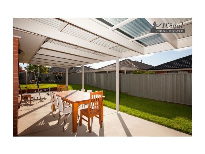 75 Egret Way, Thurgoona NSW 2640