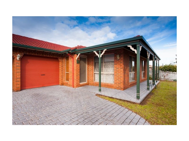 Unit 2/1 Saville Avenue, Lavington NSW 2641