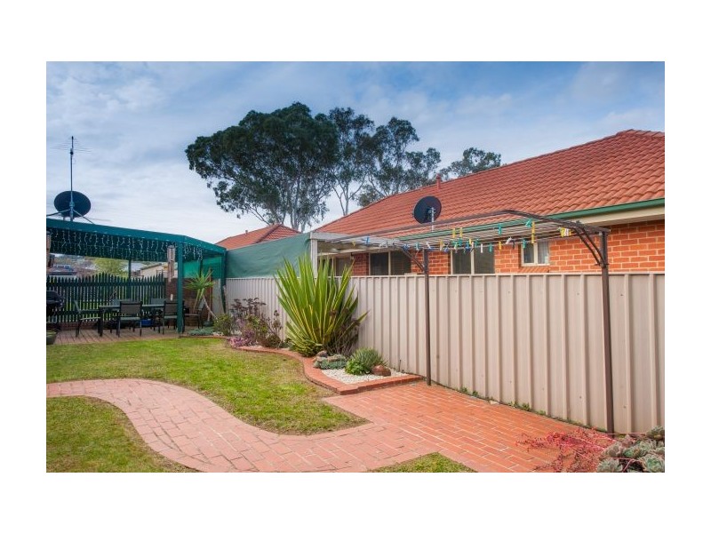 Unit 2/1 Saville Avenue, Lavington NSW 2641