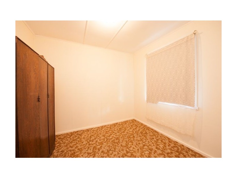 606 Kemp St, Lavington NSW 2641