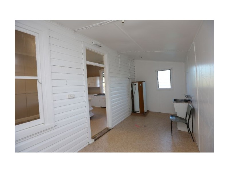 37 South Street, Henty NSW 2658