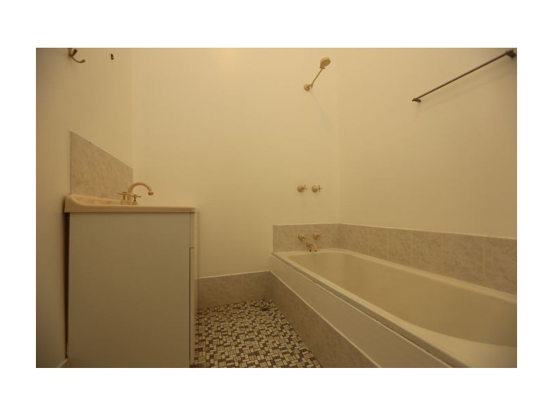 37 South Street, Henty NSW 2658